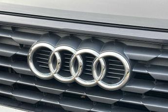 Audi Q2 Black Edition