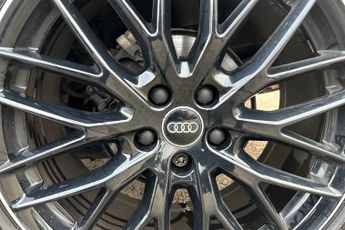 Audi Q2 Black Edition