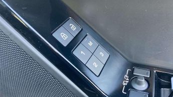 Land Rover Range Rover Velar Dynamic SE