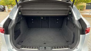 Jaguar F-PACE R-Dynamic Black