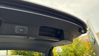 Jaguar F-PACE R-Dynamic Black