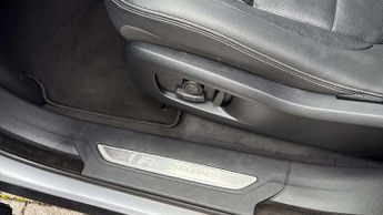 Jaguar F-PACE R-Dynamic Black