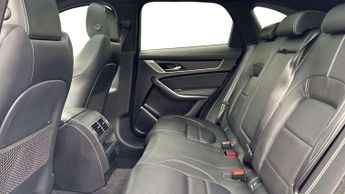 Jaguar F-PACE R-Dynamic Black