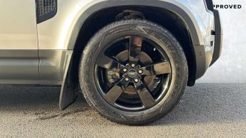 Land Rover Defender First Edition