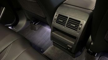 Jaguar F-PACE R-Dynamic SE Black