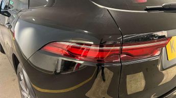 Jaguar F-PACE R-Dynamic SE Black