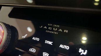 Jaguar F-PACE R-Dynamic SE Black