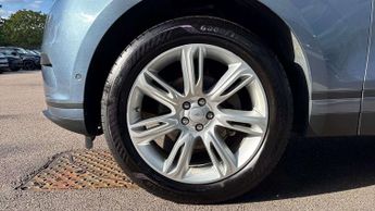 Land Rover Range Rover Velar SE