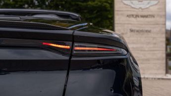 Aston Martin DBS Volante