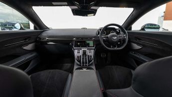 Aston Martin Vantage 