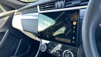 Jaguar F-PACE R-Dynamic SE Black