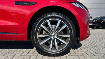 Jaguar F-PACE R-Dynamic SE Black