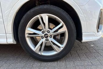 Audi Q3 S Line