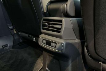 Audi Q4 S Line