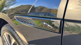 Jaguar F-PACE R-Dynamic Black