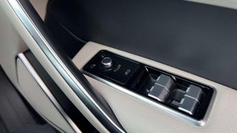 Jaguar F-PACE R-Dynamic Black