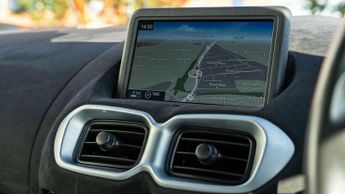 Aston Martin Vantage 