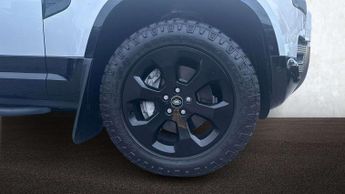 Land Rover Defender X-Dynamic SE