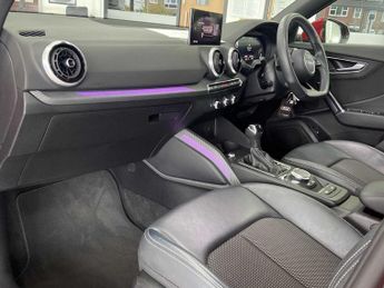 Audi Q2 S Line