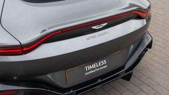 Aston Martin Vantage 