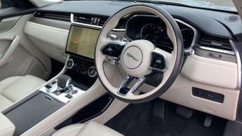 Jaguar F-PACE S