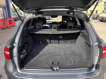 Mercedes-Benz GLC AMG Line