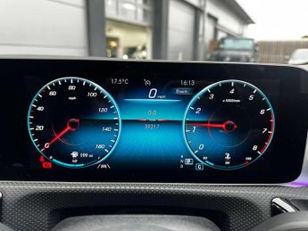 Mercedes-Benz Cla AMG Line