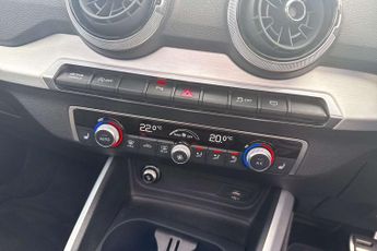 Audi Q2 Black Edition