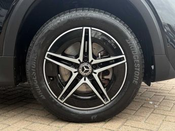 Mercedes-Benz EQB AMG Line