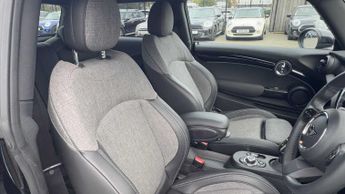 MINI Hatchback Cooper S Level 2