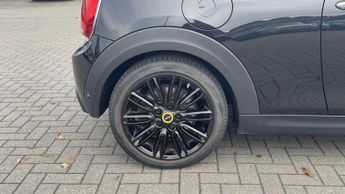 MINI Hatchback Cooper S Level 2