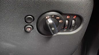 MINI Hatchback Cooper S Level 2