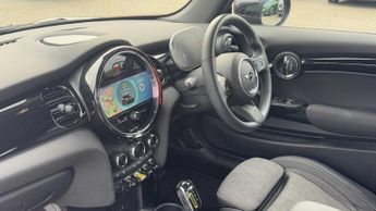 MINI Hatchback Cooper S Level 2