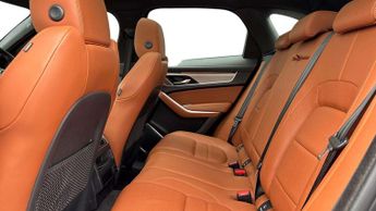 Jaguar F-PACE R-Dynamic SE