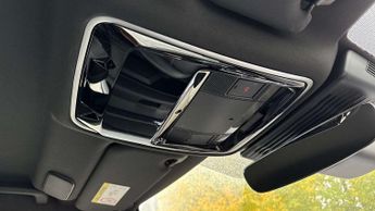 Land Rover Range Rover Velar R-Dynamic HSE