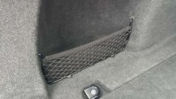 Land Rover Range Rover Velar R-Dynamic HSE