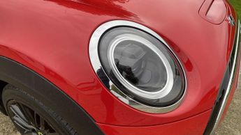 MINI Hatchback Cooper S Level 2