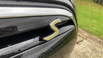 MINI Hatchback Cooper S Level 2