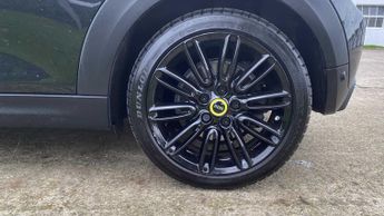 MINI Hatchback Cooper S Level 2