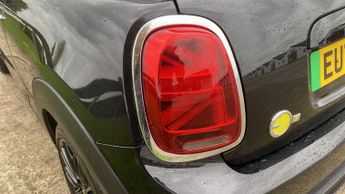 MINI Hatchback Cooper S Level 2