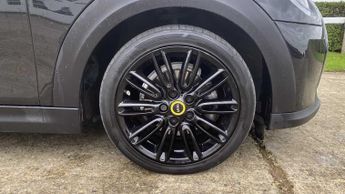 MINI Hatchback Cooper S Level 2