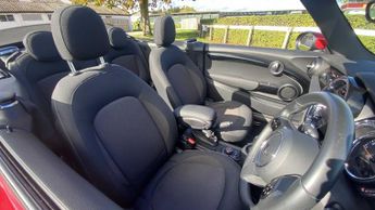 MINI Convertible Cooper Classic