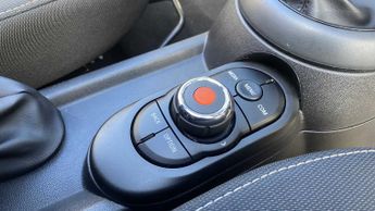 MINI Convertible Cooper Classic