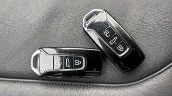 Volkswagen Touareg Black Edition