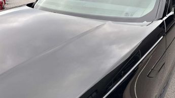 Land Rover Discovery Dynamic SE