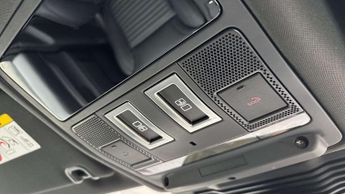 Land Rover Discovery Dynamic SE