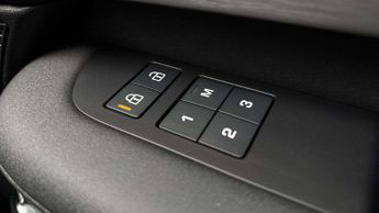 Land Rover Discovery Dynamic SE