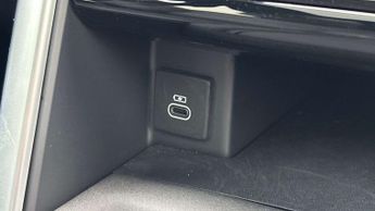 Land Rover Discovery Dynamic SE