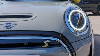 MINI Hatchback Cooper S Level 2