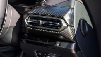 Aston Martin Vantage 